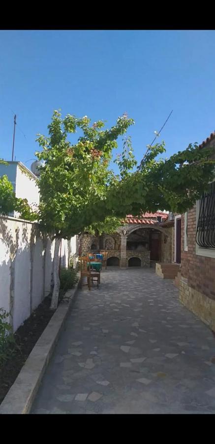 Guest Rooms Arbri Вльора Екстер'єр фото