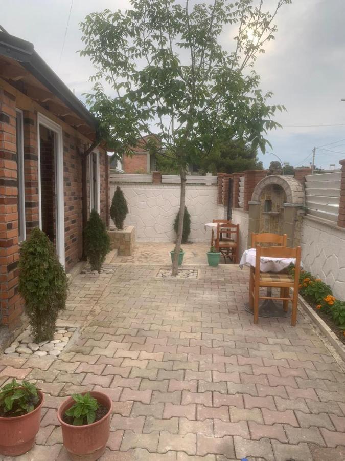 Guest Rooms Arbri Вльора Екстер'єр фото