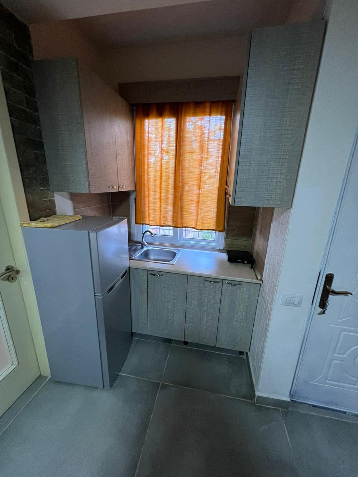 Guest Rooms Arbri Вльора Екстер'єр фото